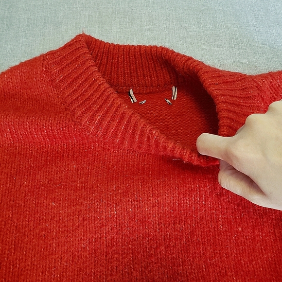 Thick Zara Red Sweater Winter Crewneck Long Full  Sleeve Christmas Top - Picture 5 of 12